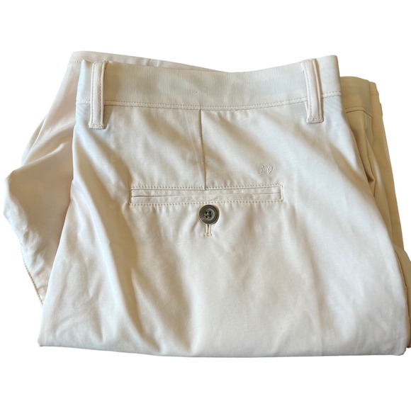 Johnnie-O Natural Performance Golf Shorts Size 38 Sand Lightweight - Picture 1 of 8